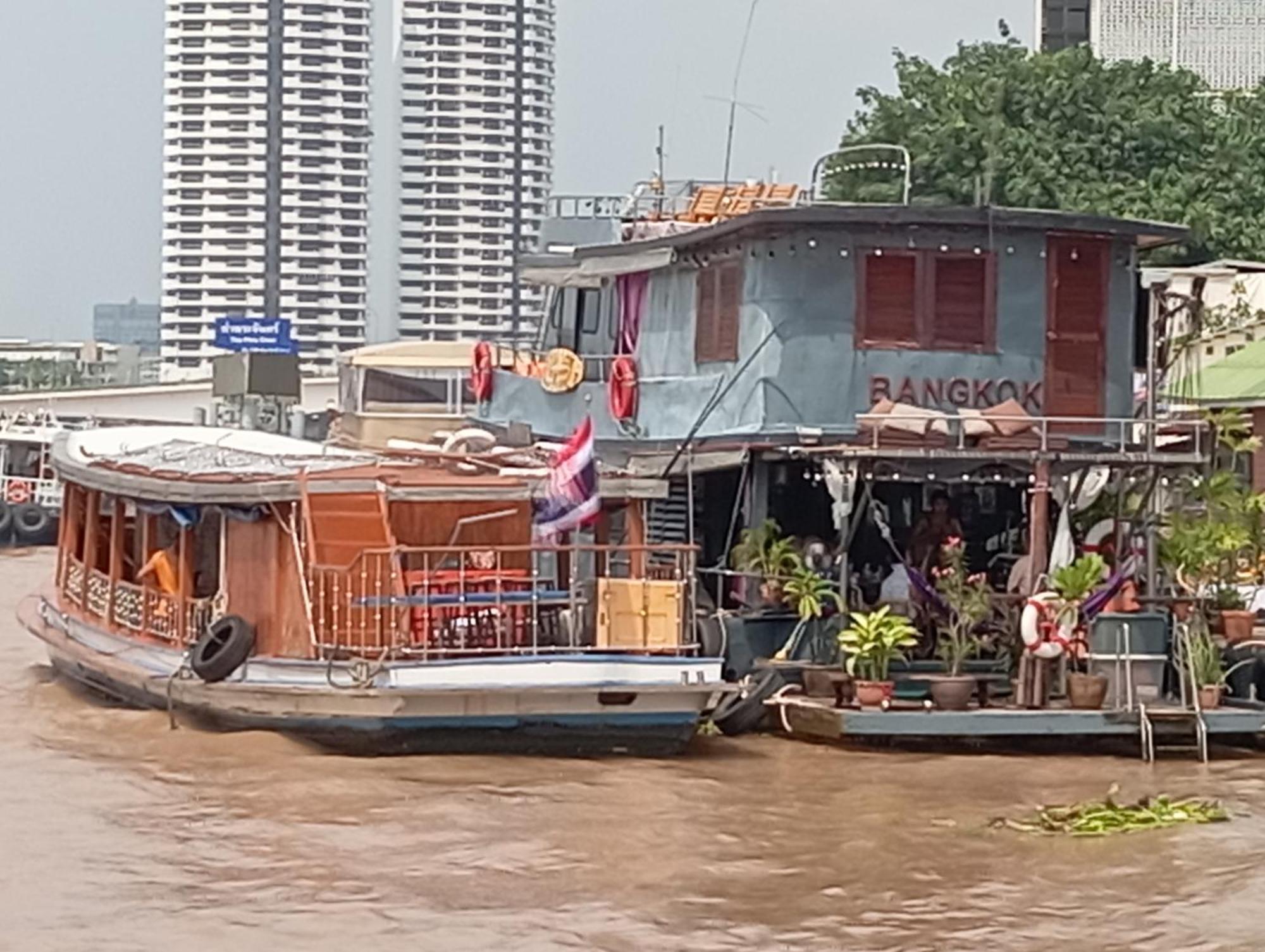 Sabai Sabai Liveaboard Botel