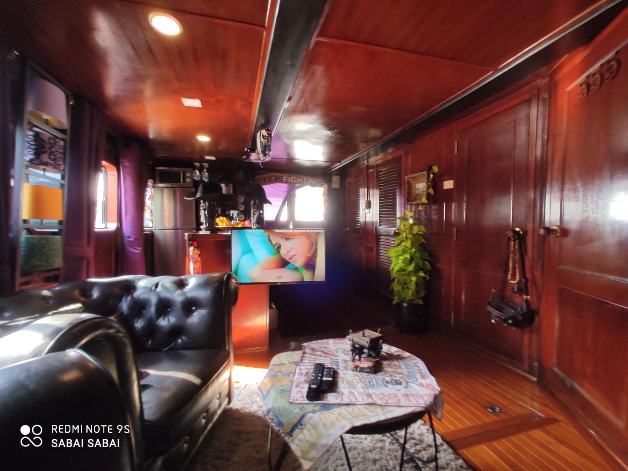 Sabai Sabai Liveaboard Bateau-hôtel *